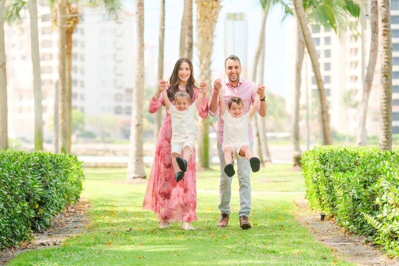 miami-photographer-south-pointe-park-session-mobile